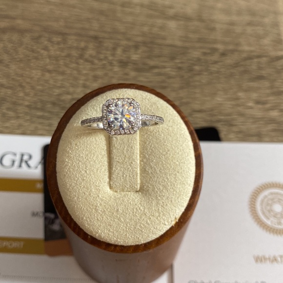 1Ct GRA Halo Moissanite Engagement Ring 18KGP S925 NEW - Picture 7 of 11